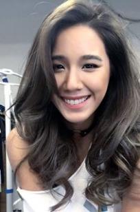 Angelina安安