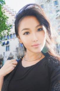 李薇薇