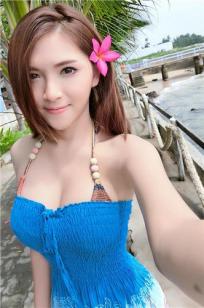 泰国水灵妹子Maneeya 利物浦足球宝贝儿