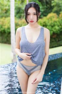 气质嫩模小狐狸Sica 极致诱惑黑丝美腿