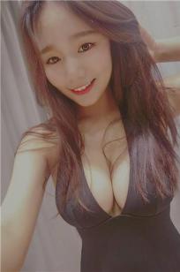 台湾正妹张瑞舫Ig私房照