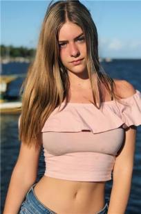Valentina Schulz- IG百万追踪的巴西少女