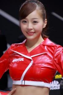 川村那月