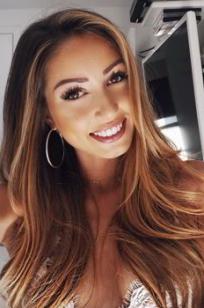 Caroline Einhoff