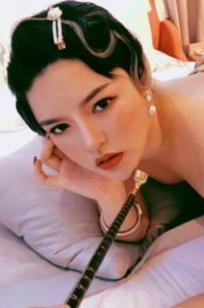 伊丽莎有点白